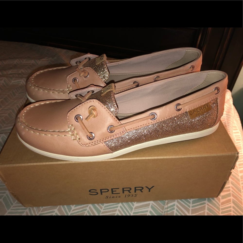 ROSE & GLITTER SPERRY’S